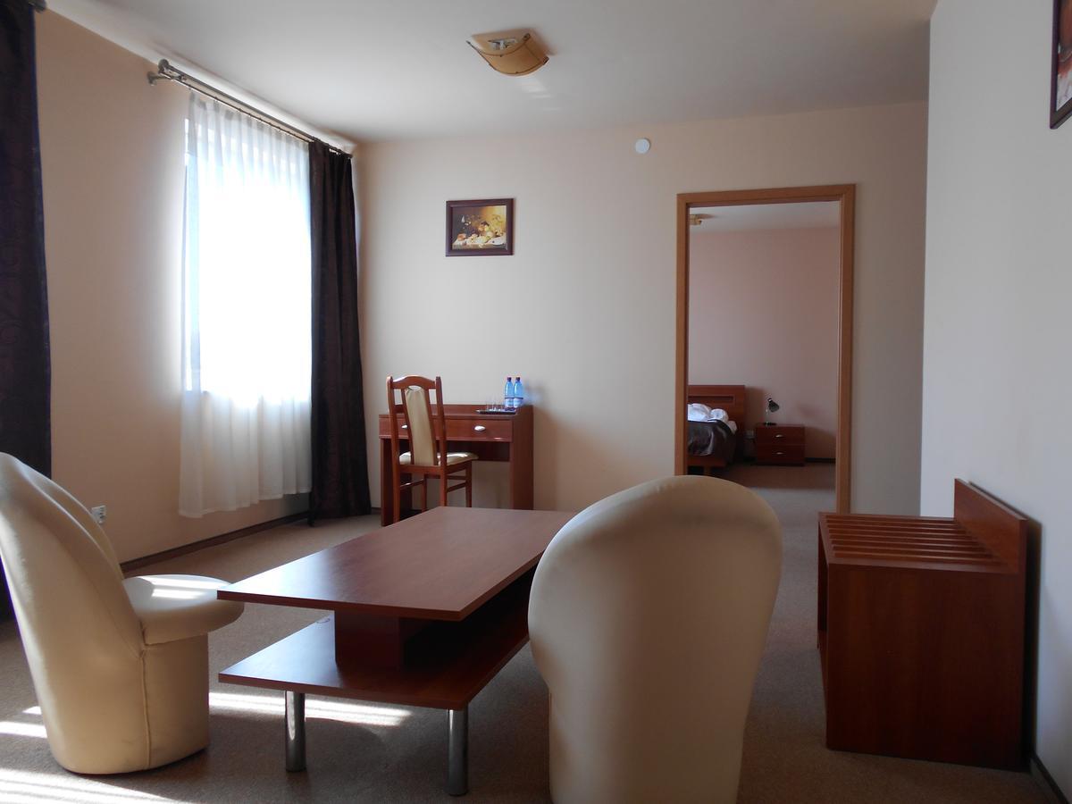 Hotel Astor Радом Екстер'єр фото